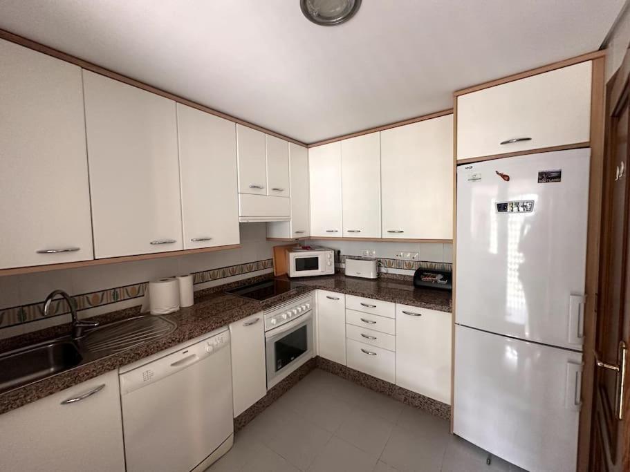 Costalita Beach Apartamento En Estepona Kültér fotó