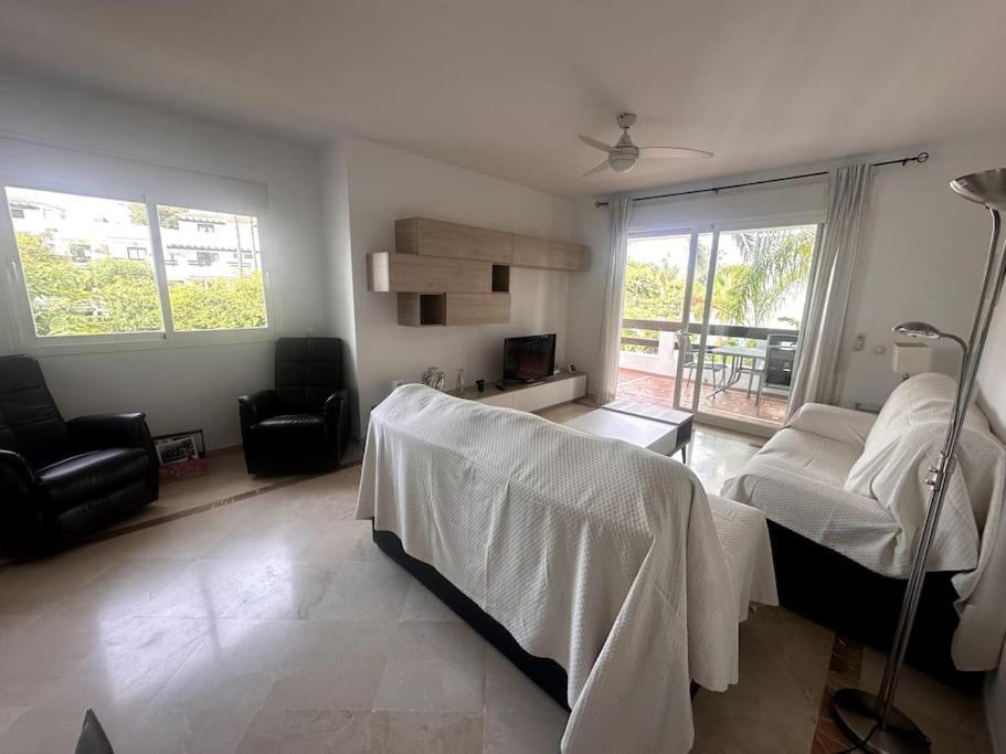 Costalita Beach Apartamento En Estepona Kültér fotó