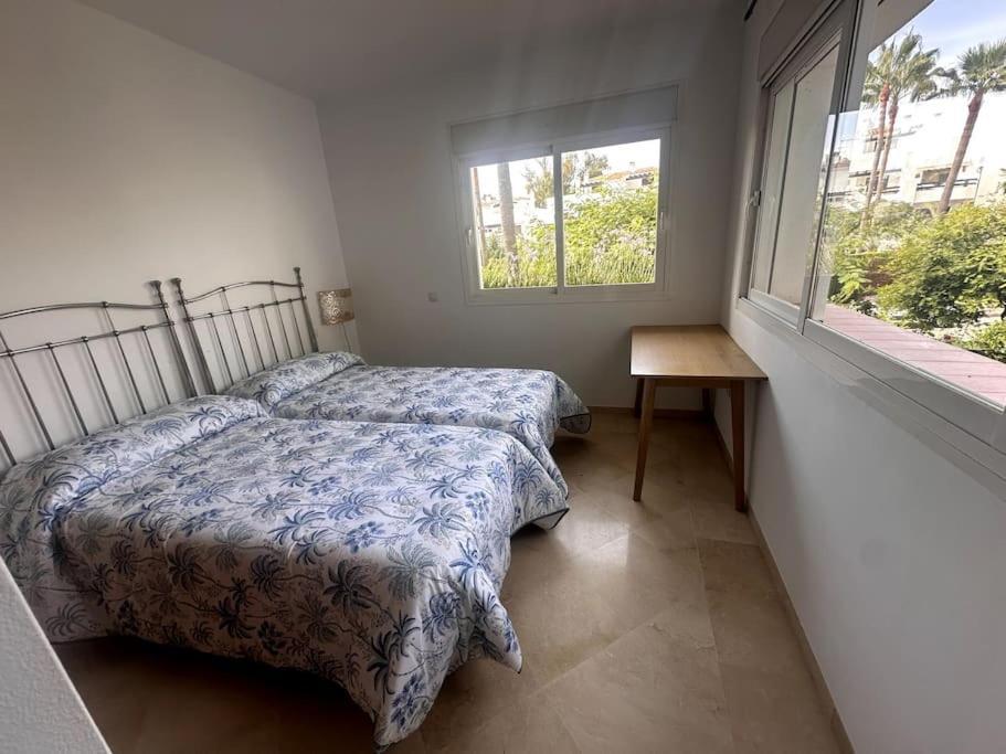 Costalita Beach Apartamento En Estepona Kültér fotó