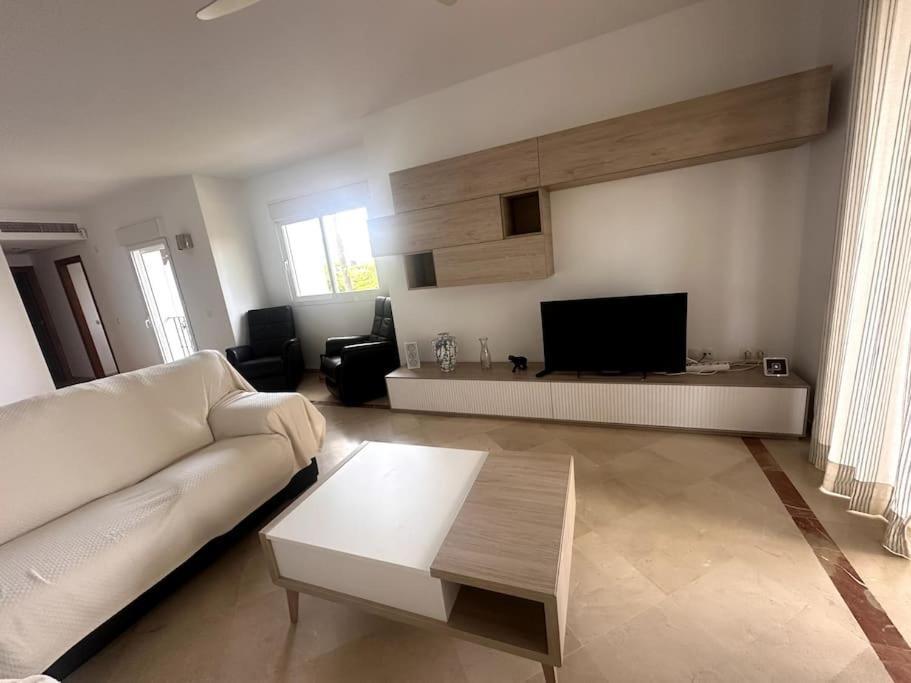 Costalita Beach Apartamento En Estepona Kültér fotó